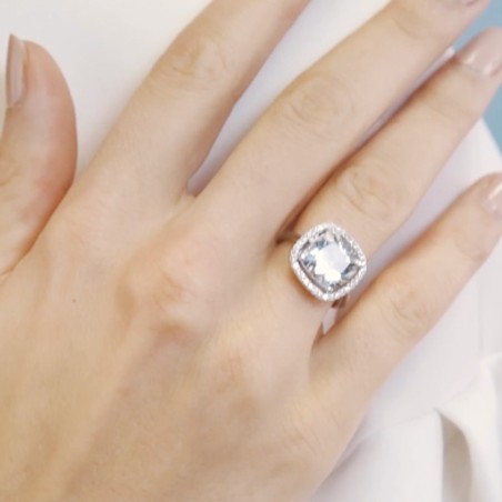 18kt white gold Comete ring with aquamarine and diamonds