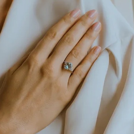 Anello Comete in oro bianco con acquamarina e diamanti