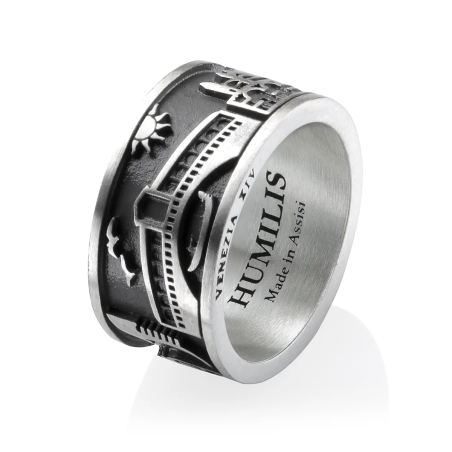 Sterling silver Iter Venice band ring with monuments