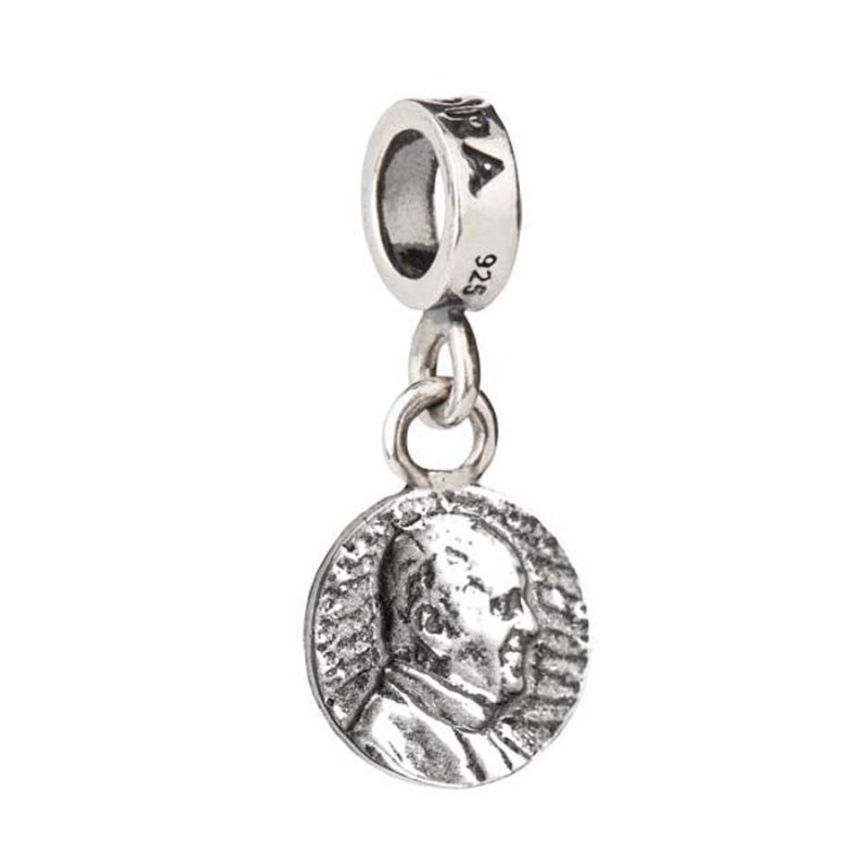Tedora Italy charm Pope Francis