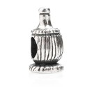 Tedora Italy charm fiasco di vino