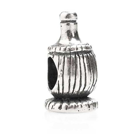 Tedora Italy charm fiasco di vino
