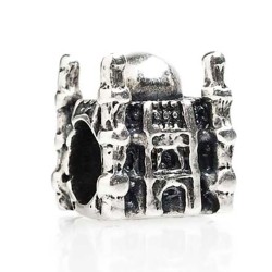 Tedora Italy charm India