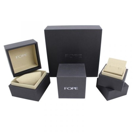 18 Kt Gold Fope Necklace