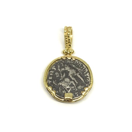 Fabula etrusca 18 kt gold pendant