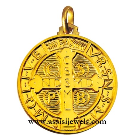 18 kt gold Saint Benedict medal